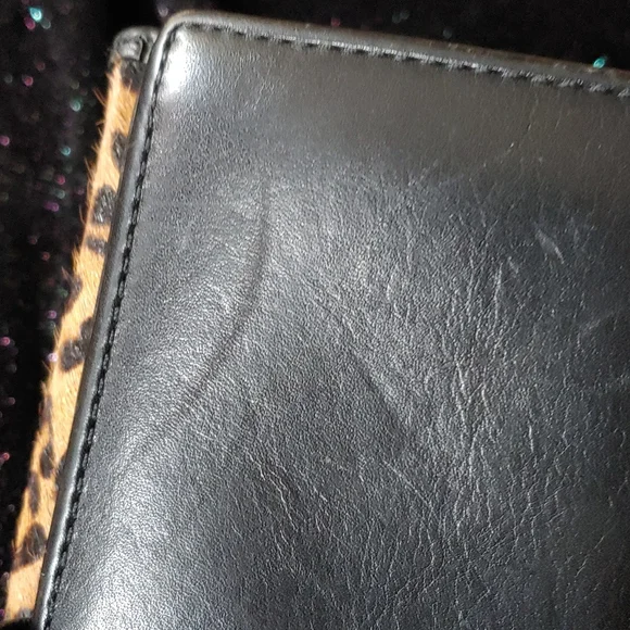 Fossil Leopard Leather Large Wallet - Picture 16 of 16